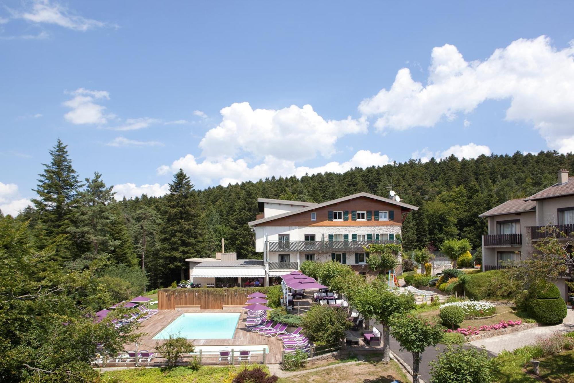 Logis Hotel Clair Matin Le Chambon-sur-Lignon Exteriör bild